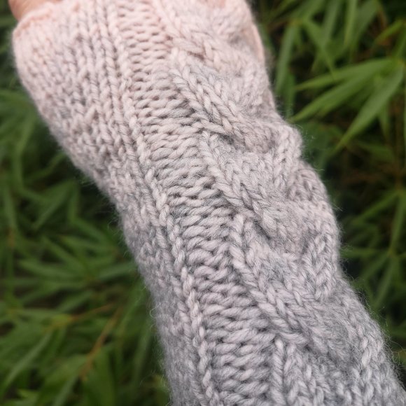 Handmade in Canda Knitted Fingerless Texting Gloves Wool Blend Pink Grey Gift - Picture 7 of 11